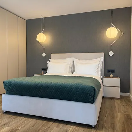 Novos Luxury Apartment *
