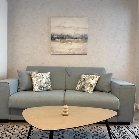 Novos Luxury Apartman Bukarest
