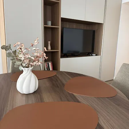 Novos Luxury Apartman Bukarest