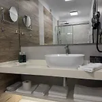 Novos Luxury Apartment *