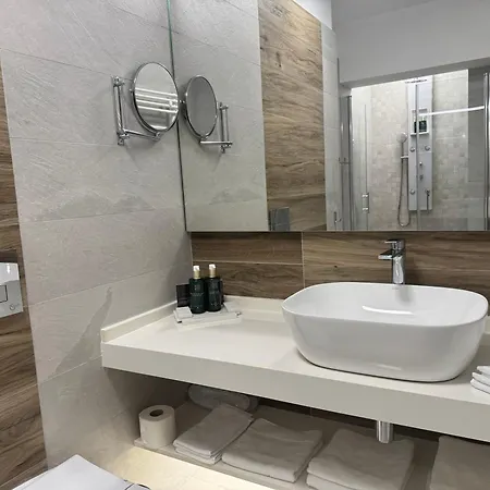 Novos Luxury *