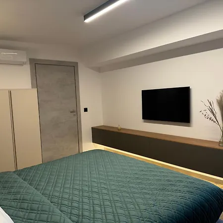 Novos Luxury Apartamento