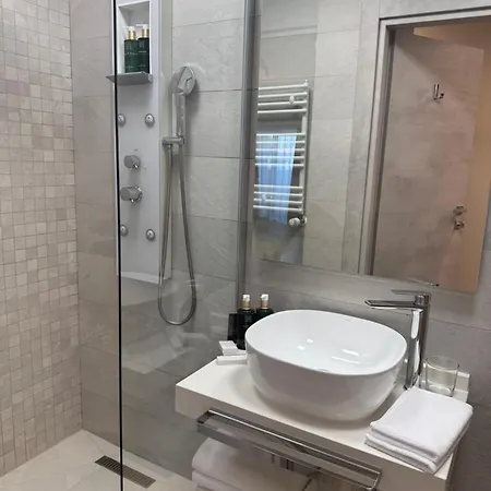Novos Luxury Apartamento