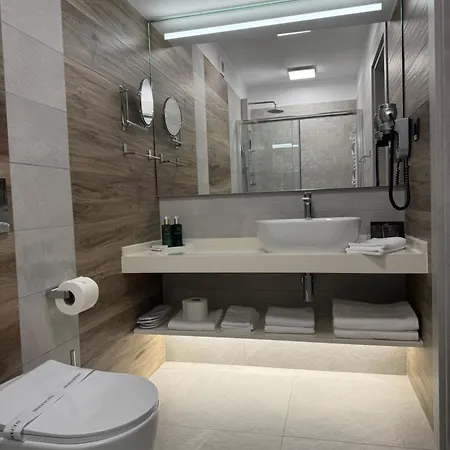 Novos Luxury